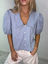 Load image into Gallery viewer, STITCH & Co Peter Pan Collar V Neck Denim Top in Light Denim Blue