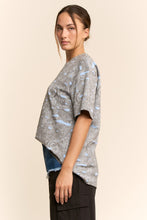 Load image into Gallery viewer, Davi & Dani Relaxed Fit Paisley Print Top in Grey Blue