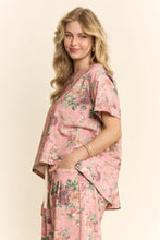 Load image into Gallery viewer, Davi & Dani Garden Flower Printed French Terry Set in Pink