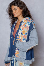Load image into Gallery viewer, POL Color Block Mixed Media Jacket in Indigo
