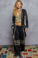 Load image into Gallery viewer, POL OVERSIZED Thermal Knit and Print Knit Jacket in Black