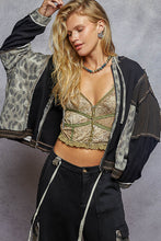 Load image into Gallery viewer, POL OVERSIZED Thermal Knit and Print Knit Jacket in Black