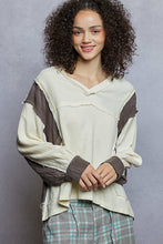 Load image into Gallery viewer, POL Contrasting Color Block Top in Cream