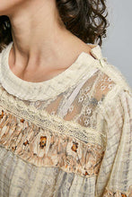 Load image into Gallery viewer, POL Floral Ruffle Zip Accent Ribbed Top in Natural