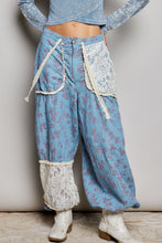 Load image into Gallery viewer, POL Printed Gauze Pants with Lace Details in