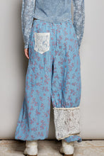 Load image into Gallery viewer, POL Printed Gauze Pants with Lace Details in