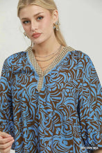 Load image into Gallery viewer, Umgee Mix Abstract Print Balloon Sleeve Blouse in Brown Mix