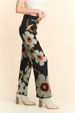 Load image into Gallery viewer, Davi & Dani Floral Print Pants in Black Grey