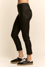 Load image into Gallery viewer, Davi & Dani Fitted Cropped Length Pants in Black