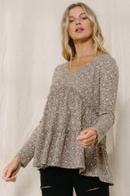 Load image into Gallery viewer, Oddi Thermal Knit Floral Print Top in Taupe