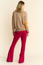 Load image into Gallery viewer, Davi & Dani Large Flower Print Sweater in Beige Orange