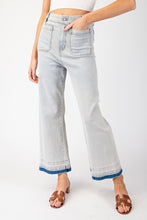 Load image into Gallery viewer, ee:some Mineral Washed Cropped Pants in Denim