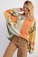 Load image into Gallery viewer, Easel Color Block Thermal Top with Daisy Patch in Sage Combo