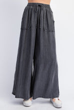 Load image into Gallery viewer, Easel Frayed Detailed Washed Chambray Palazzo Pants in Black Denim