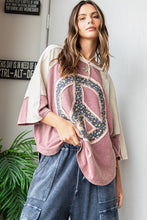 Load image into Gallery viewer, Mittoshop Color Block Top with Peace Sign Patch in Mauve/Ivory