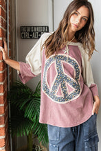 Load image into Gallery viewer, Mittoshop Color Block Top with Peace Sign Patch in Mauve/Ivory