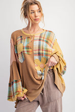 Load image into Gallery viewer, Easel Mixed Fabric Top with Daisy Patches in Mocha Combo FINAL SALE
