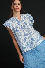 Load image into Gallery viewer, Umgee Two Toned Floral Print Boxy Cut Top in Blue