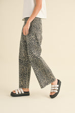 Load image into Gallery viewer, Miou Muse Leopard Print Pants