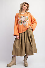 Load image into Gallery viewer, Easel Terry Knit Top with Front Flower Patch in Persimmon