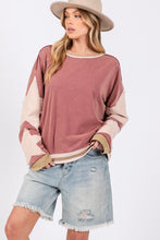 Load image into Gallery viewer, Sage+Fig French Terry Top with Star Appliques in Magenta Pink