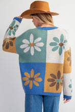 Load image into Gallery viewer, Easel Flower Print Color Block Sweater in Sage Teal