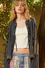 Load image into Gallery viewer, POL SEMI-CROPPED Leopard Print Hooded Top in Charcoal