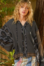 Load image into Gallery viewer, POL SEMI-CROPPED Leopard Print Hooded Top in Charcoal
