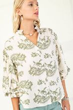 Load image into Gallery viewer, GiGio Printed Button Down Front Top in Sage