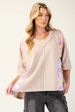 Load image into Gallery viewer, Easel Color Block Daisy Patched Top in Natural