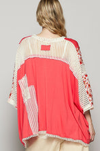 Load image into Gallery viewer, POL Oversized Contrasting Pattern Top in Peach Echo