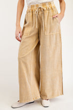 Load image into Gallery viewer, Easel Mixed Linen and Baby Ribbed Pants in Golden Nugget