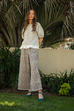 Load image into Gallery viewer, Jodifl Leopard Print Twill Pants in Animal