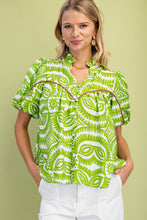 Load image into Gallery viewer, GiGio Printed Top with Contrasting Color Piping Details in Green