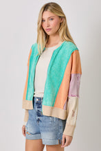 Load image into Gallery viewer, Mystree Mixed Media Color Blocked Jacket in Emerald Mix