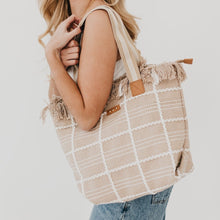 Load image into Gallery viewer, Pretty Simple Fae Fringe Tote Bag in Tan