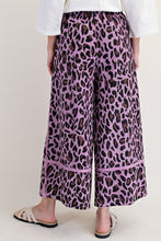 Load image into Gallery viewer, Easel Leopard Print Terry Knit Pants in Dried Orchid
