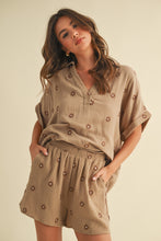 Load image into Gallery viewer, Klesis Solid Color Gauze Set with Floral Embroidery in Mocha