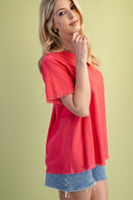 Load image into Gallery viewer, GiGio Solid Color Linen Blend Top in Coral