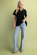 Load image into Gallery viewer, GiGio Solid Color Linen Blend Top in Black