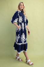 Load image into Gallery viewer, GiGio Bold Print Midi Dress in Navy