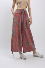 Load image into Gallery viewer, BlueVelvet Floral Print Double Gauze Print Pants in Lavender