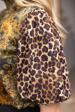 Load image into Gallery viewer, VOY Contrasting Print Top in Brown