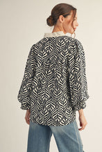 Load image into Gallery viewer, Jodifl Boho Leaf Print Top in Black
