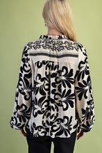 Load image into Gallery viewer, GiGio Two Toned Contrasting Print Top with Fringe Details in Off White