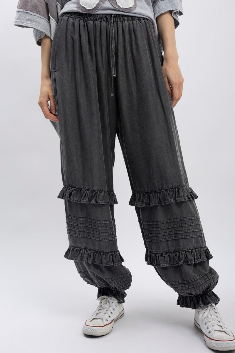 BlueVelvet Chambray Tiered Ruffle Joggers in Black – June Adel