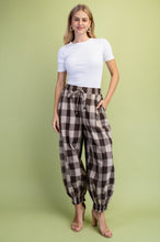Load image into Gallery viewer, GiGio Checkered Print Balloon Joggers in Dark Espresso