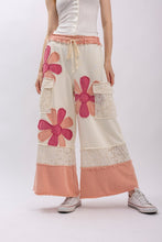Load image into Gallery viewer, BlueVelvet Flower Patched Color Blocked Wide Leg Pants in White-Pink
