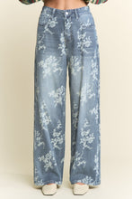Load image into Gallery viewer, J.nna Denim Floral Print Pants in Floral Wash Dark