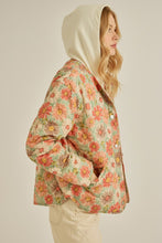 Load image into Gallery viewer, TRENDiLiTY Quilted Floral Print Puffer and Fleece Jacket in Ivory